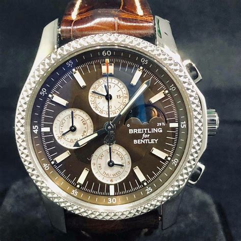 breitling for bentley tischuhr|breitling for bentley moon phase.